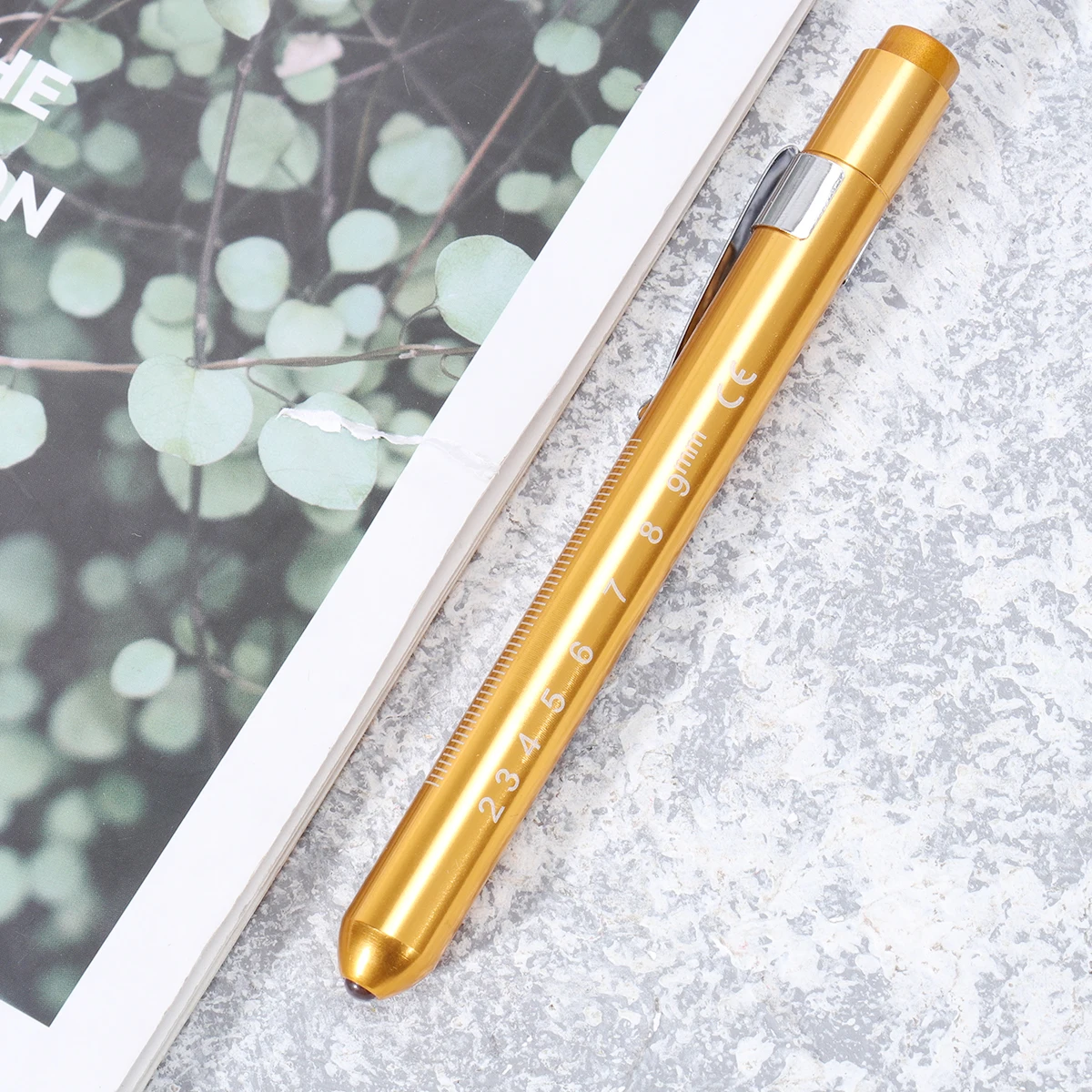 

Medical Emt Emergency Surgical LED Yellow Clip on Uniform Bright Clear Light Low Power Consumption Long Use Time Push