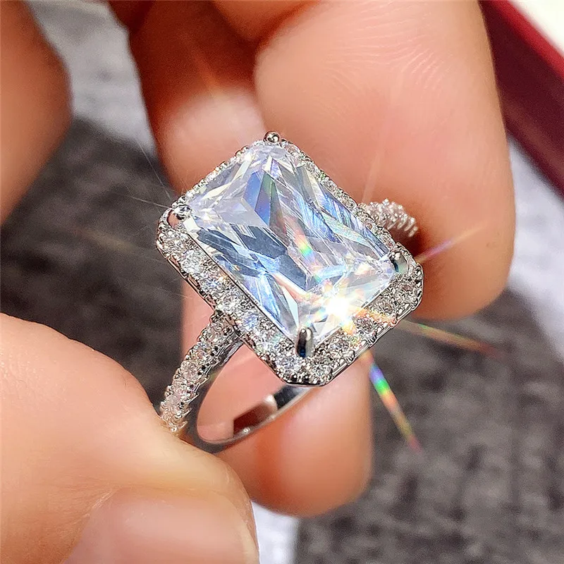 Women's Simple Geometric Cubic Zirconia Ring, Silver