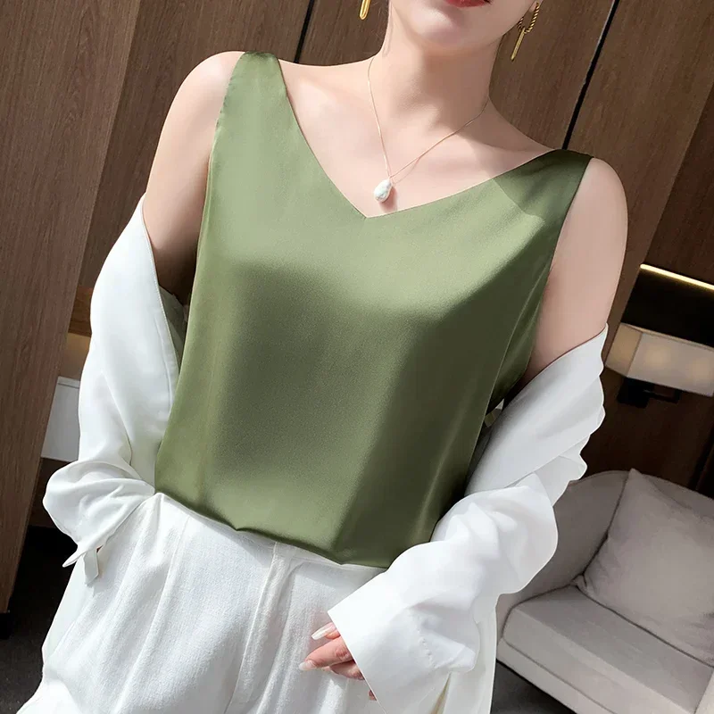 Mulberry Silk Camisole with Shoulder Straps, V-Neck, Solid Color, Casual Top, Bottoming Shirt, Sexy Inside, Fashion