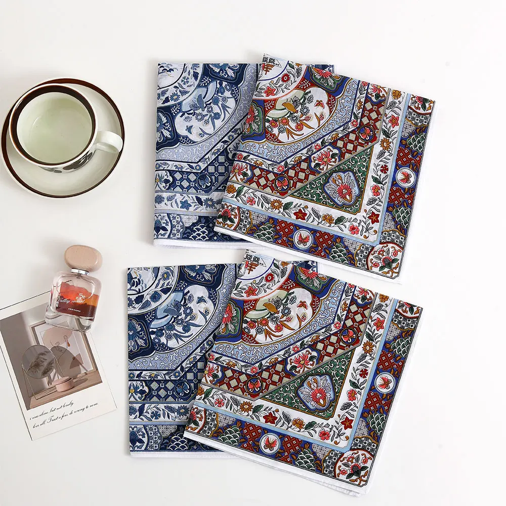 Women's Pure Cotton Printed Handkerchief, Old-Fashioned Retro Flower Handkerchief, Wedding Season Bridal Souvenir, Thin Sweat-Wiping Handkerchief