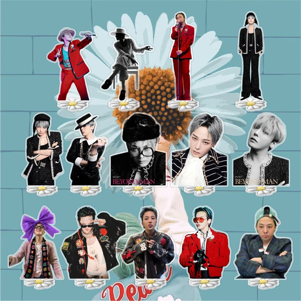 

10/12CM KPOP Bigbang G-DRAGON Magazine Photos Stand Figure GD Two-Sided HD Standing Model Desktop Ornament Fans Collect Gift