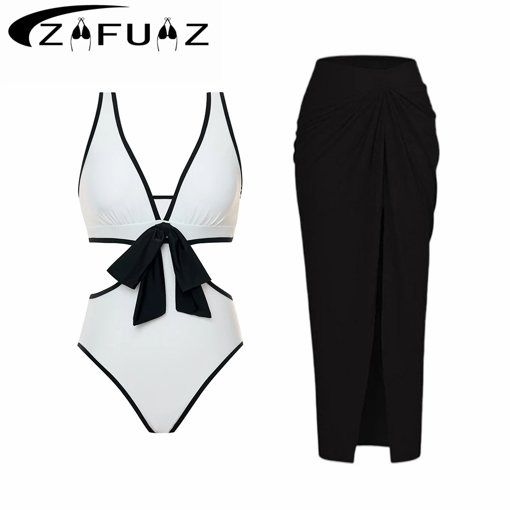 2024 Nuovo costume da bagno da donna sexy Slim Fit Triangolo intero Tinta unita in bianco e nero Splicing Costumi da bagno Set a due pezzi