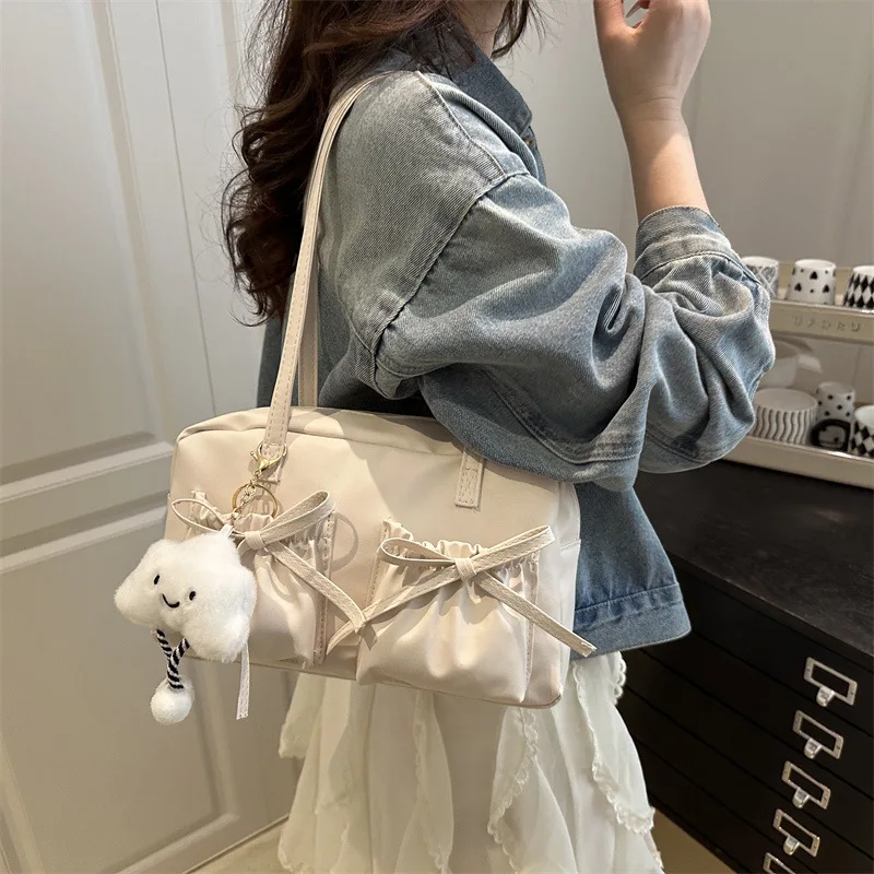 2025 Bolso de almohada informal de primavera para mujer, bolso de hombro único texturizado, moderno, versátil