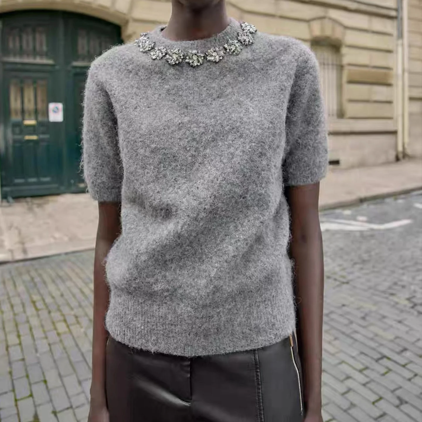 패셔너블 니트 라운드 넥 여성 슬리브 탑 개성 디자인 가을 신상품 Z 브랜드