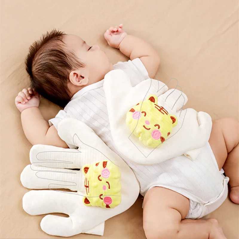 Newborn Baby Comfort Pillow Mother Kids Bedding Simulate Mom Palms Anti Startle Jump Baby Items Safety Sleep Artifact Pillow