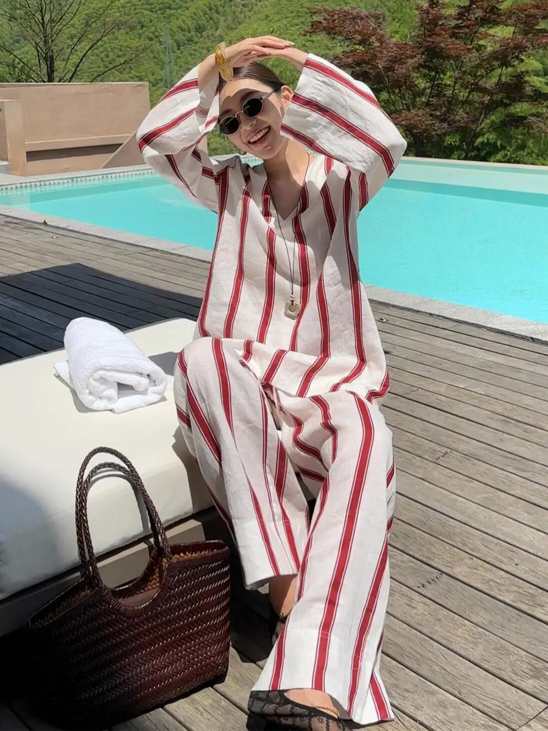 

Летний модный комплект из хлопка и льна: женский повседневный костюм-двойка с полосатой рубашкой и брюками, V-образный вырез, длинный рукав