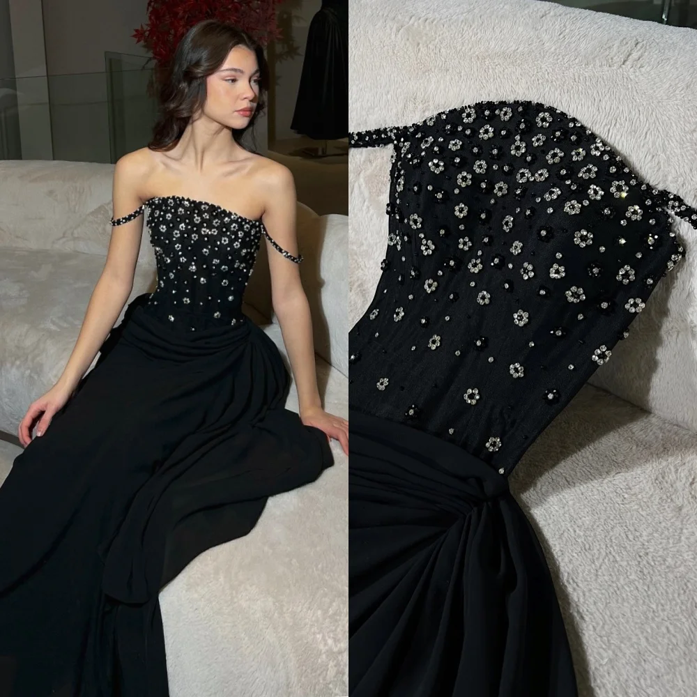 Abiti lunghi con spalle scoperte drappeggiati a pieghe con perline di fiori in jersey abbinati personalizzati Abiti da cerimonia su misura Squisiti