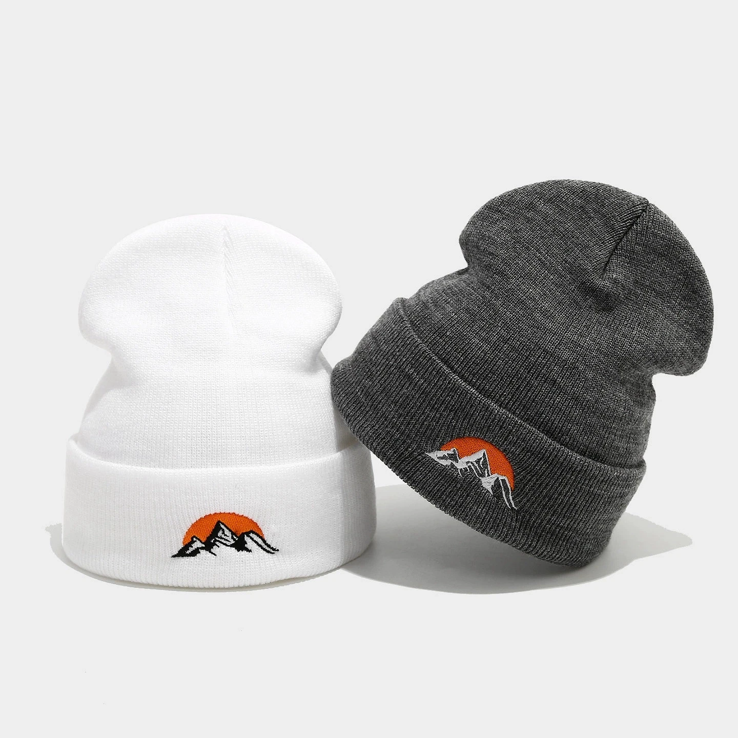 Outdoor Sports Warm Knitted Hat for Men and Women New Peak and Sun Woolen Skullies Cap Pullover Cap Ski Bonnet