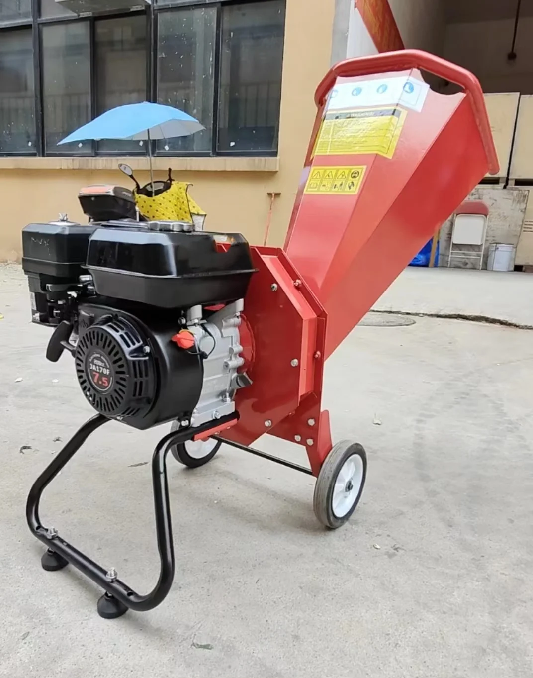 

Agriculture and Forestry Wood Processor Mobile Agricultural Machinery for Straw Garden Branch Shredder Crusher Wood Chipper