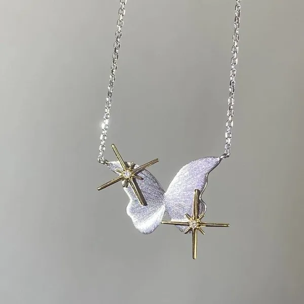 

ins Fashion Butterfly Necklace Love Letter Pendant Clavicle Chain Stainless Steel New Necklace