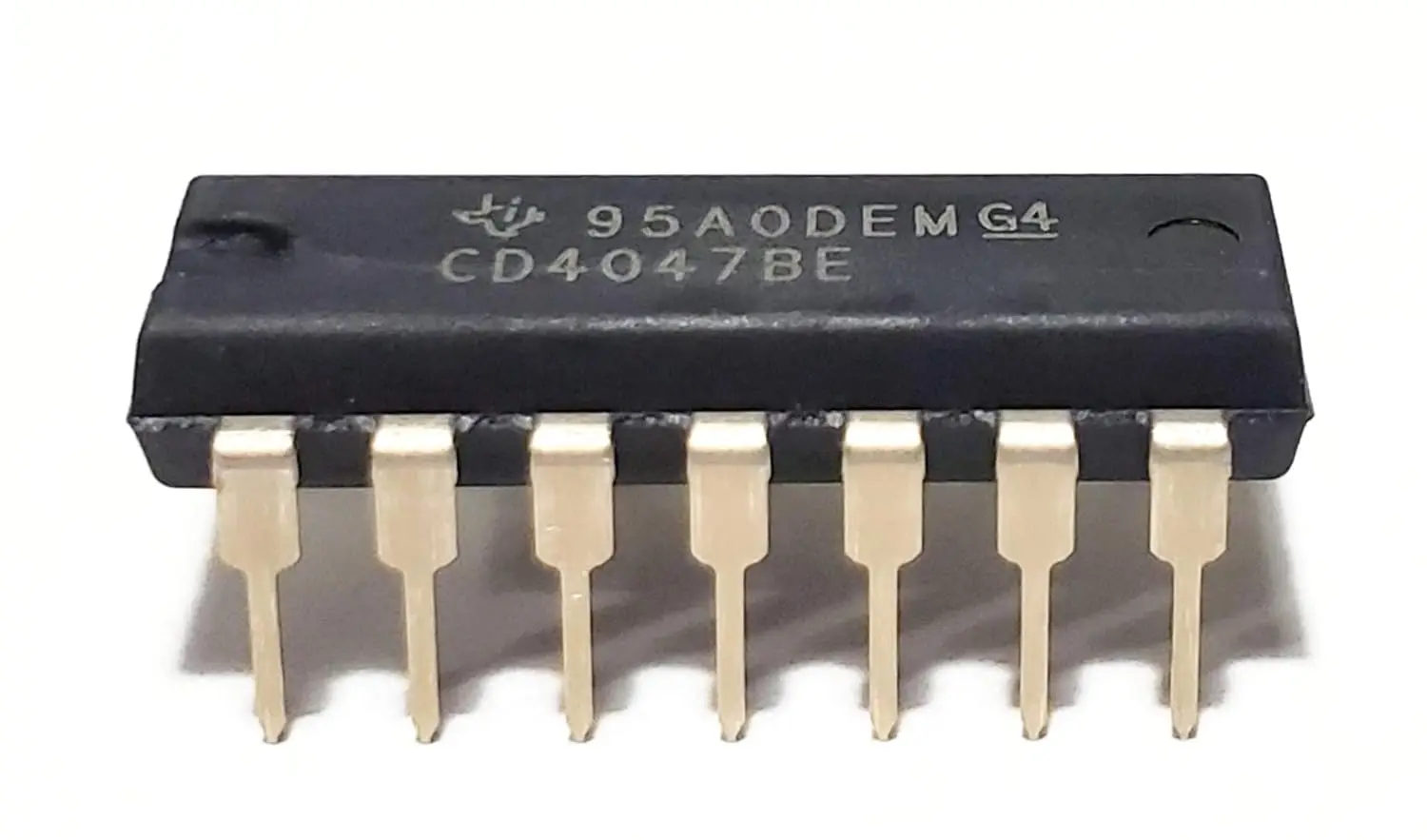 10Pcs CD4047BE CD4047B CD4047 CMOS Low-Power Monostable/Astable Multivibrator Breadboard-Friendly IC DIP-14