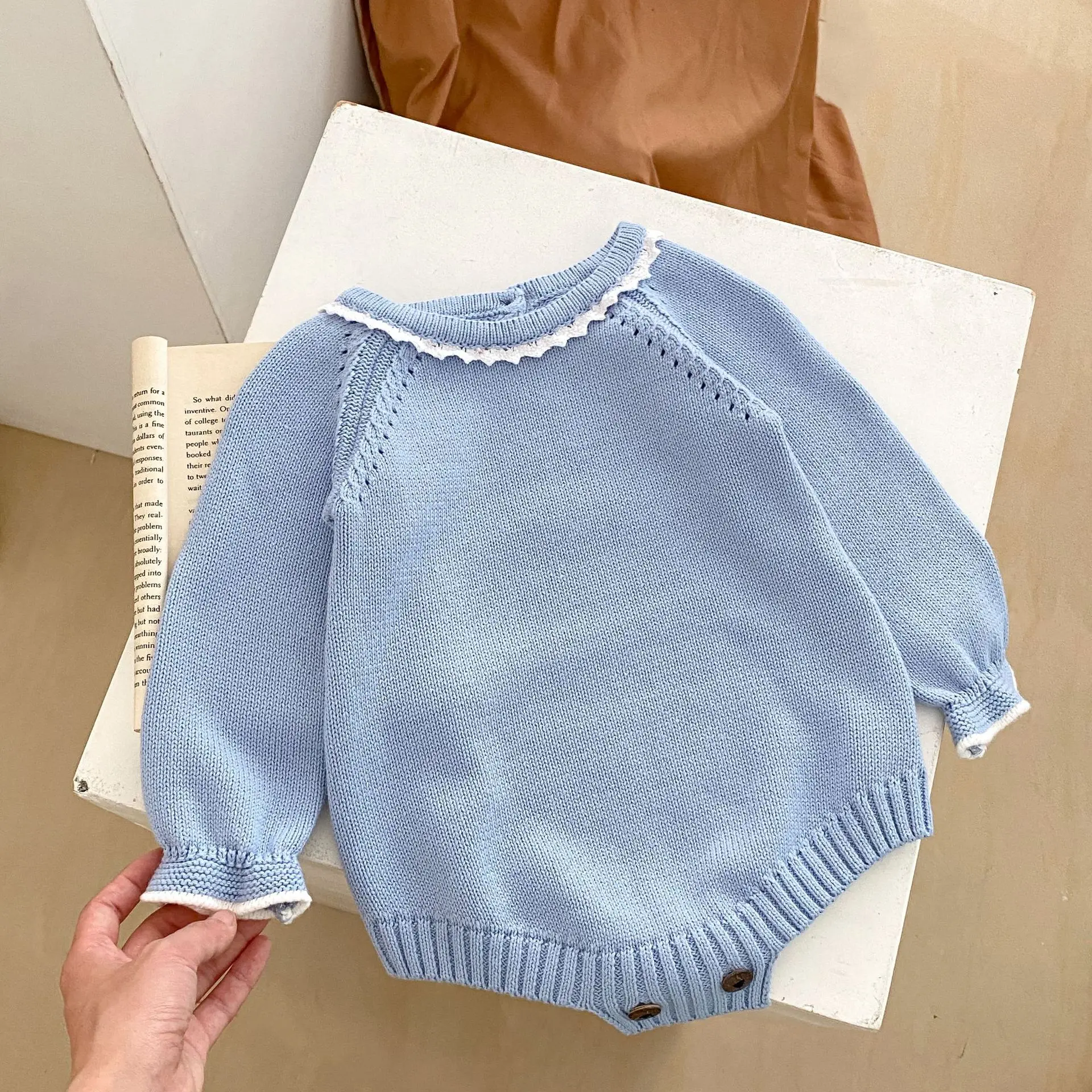 Autumn Baby Girl Cotton Yarn Lace Lace Collar Long Sleeve Knitted Romper Romper Pants Triangle Wrap Pants Creeper Bodysuit