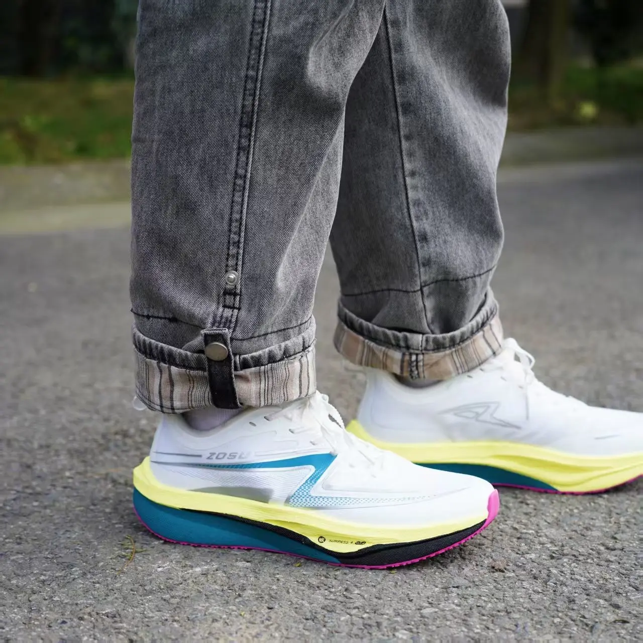 

Shock-absorbing comfortable wearable sports shoes race professional running shoes non-slip lightweight training shoes