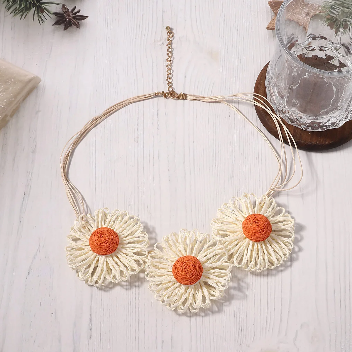 Holiday style new raffia hand-woven big flower design women's fresh and sweet pendant necklace