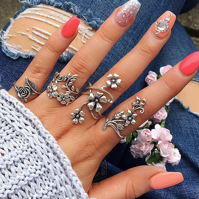 4pcs/set Antique Silver Color Vintage Bohemia Ring Set Rose Flower Rings For Women Charm Bohemia Floral Knuckle Ring