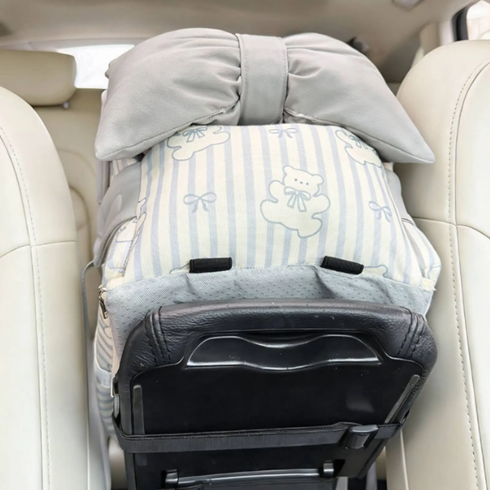 

Car Middle Central Unit Pet Seat Removable and Cleanable Dog Armrest Booster Seat Small Pet Car Bed Universal Fit Year-Round Use