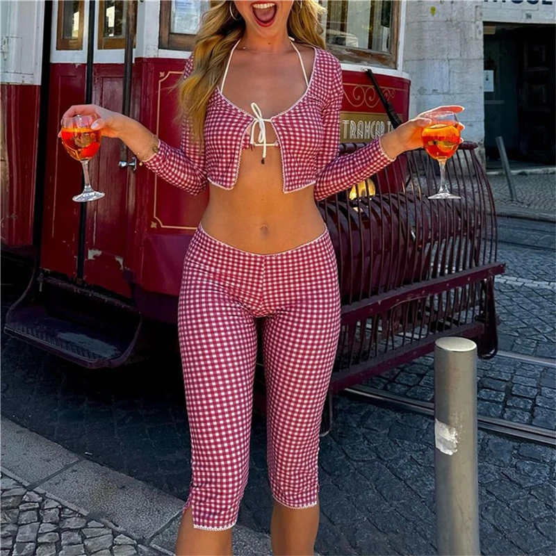 Women's Summer Fashion Plaid Outfits 3/4 Sleeve Tie Front Halter Neck Tops with Low Waist Capris Pants Set