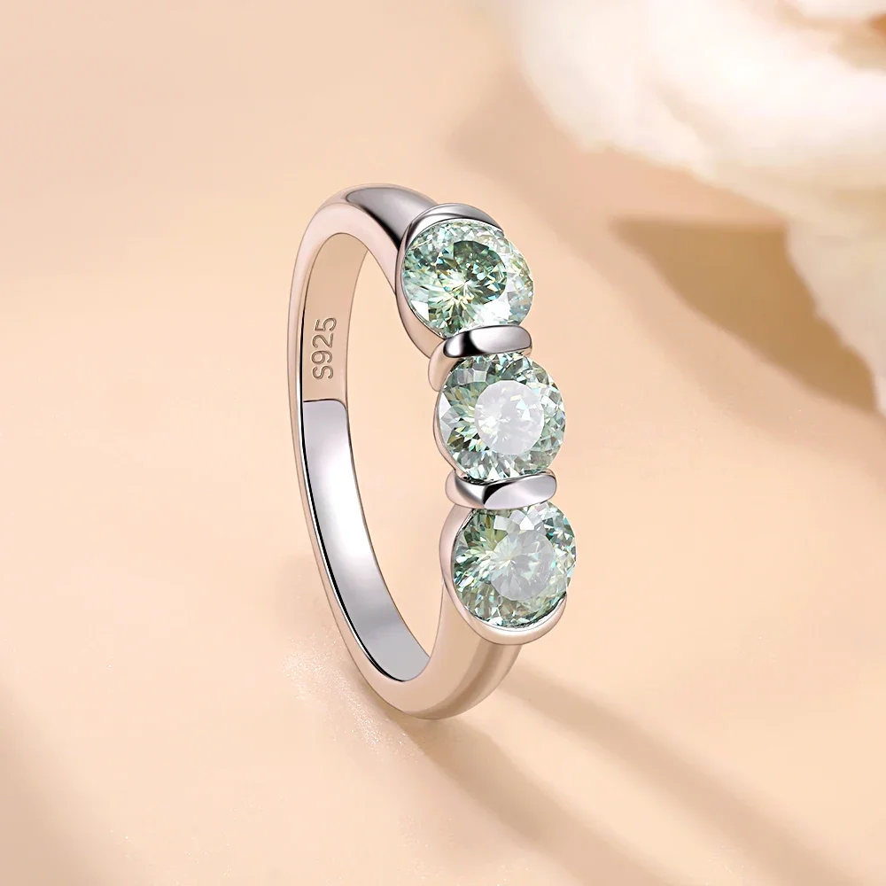 

M-JAJA 1.5ct Green Moissanite Ring Half Halo Diamond Wedding Band for Women S925 Sterling Silver 18K Gold Plated Fine Jewelry