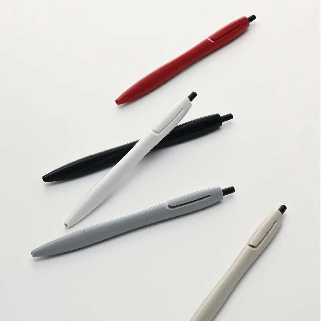Stylo gel Deli Nusign NS801 Master Series, pointe bille 0,5 mm, séchage rapide, écriture ultra-fluide, 5 couleurs, rechargeable