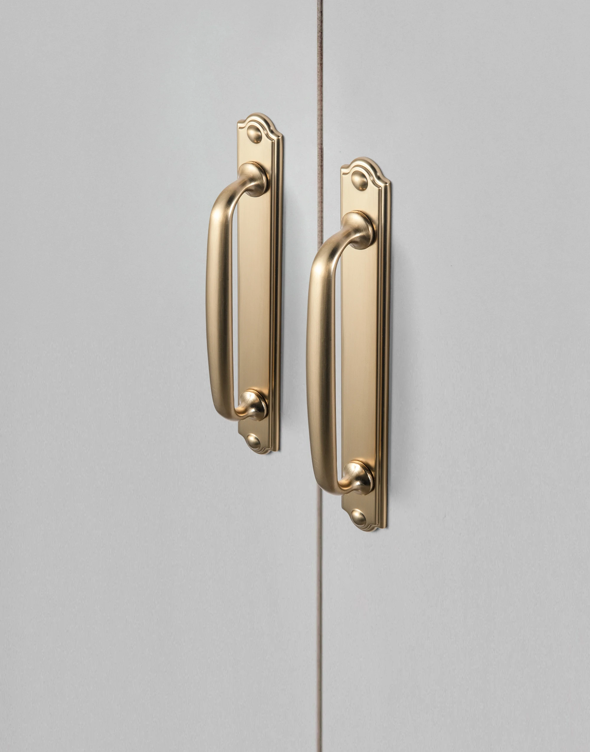 Goo-Ki Cabinet Handles Drawer Pulls with Back/Base Plate Zinc Alloy Kitchen Hardware - 2 Pack Brushed Brass Bar Cabinet Pulls with Spacer