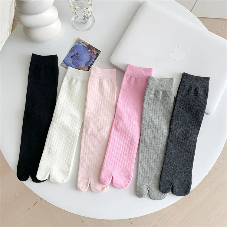 Good-looking Sock Women's New Solid Color Comfortable Split Mid-tube Socks Two Toe Flip-flops Clog Two Toe Thumb Fingers Socks