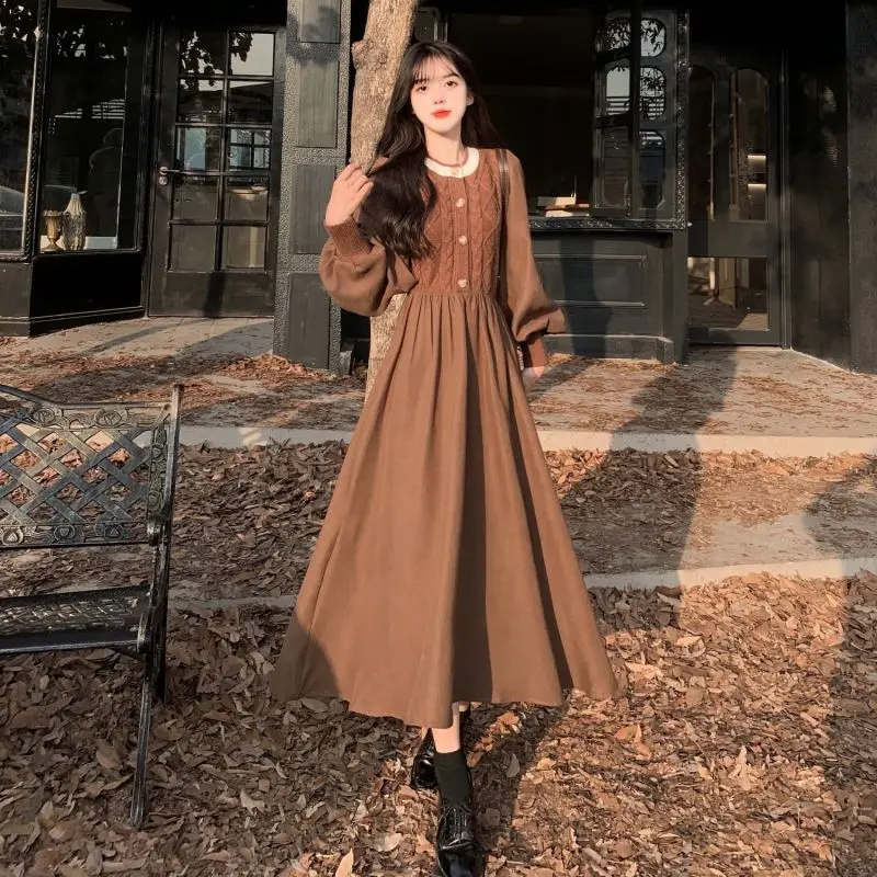 

Waist Tightening and Slimming Knitted Dress For Women's Autumn Winter New Fashionable Contrasting Round Neck Patchwork Dress