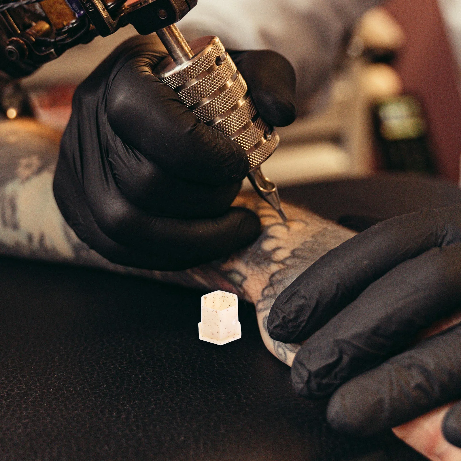 

200 шт. утолщенные пигментные чашки для татуировок без пролива, легко чистящиеся, идеально подходят для салонов, чашки с чернилами, держатели для чернил, компактная чашка для татуировок