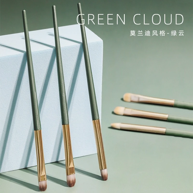 Een set van 3 draagbare en universele oogschaduwborstels voor eyeliner en make-upborstels onder de ogen voor gedetailleerd