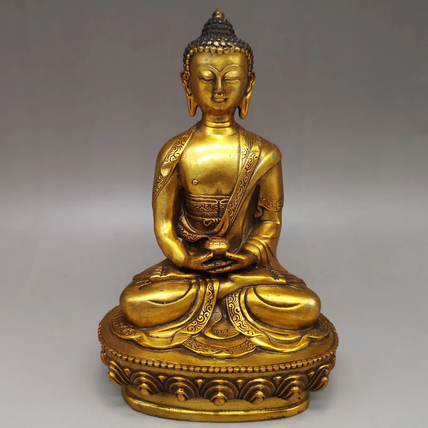 China creative copper gold Buddha home guard living room decoration