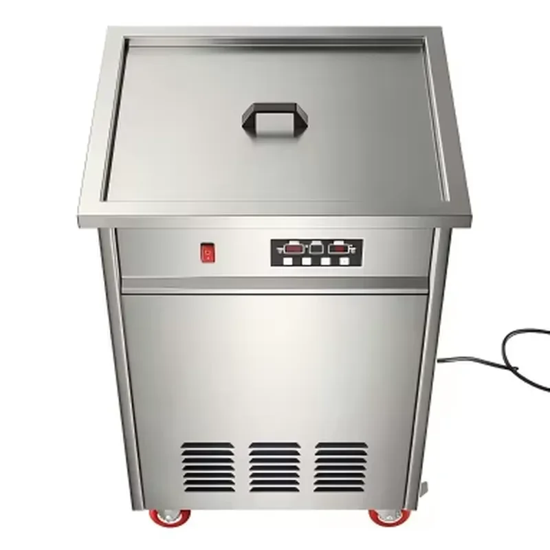 The small popsicle machine is inexpensive, ideal for the business of making ice cream and popsicles by yourself