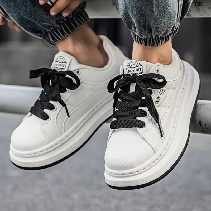 

Повседневные спортивные кроссовки для мужчин, разноцветные, на плоской подошве, с круглым носком, на шнуровке, с толстой подошвой, увеличивающие рост, мягкие, гибкие, для бега