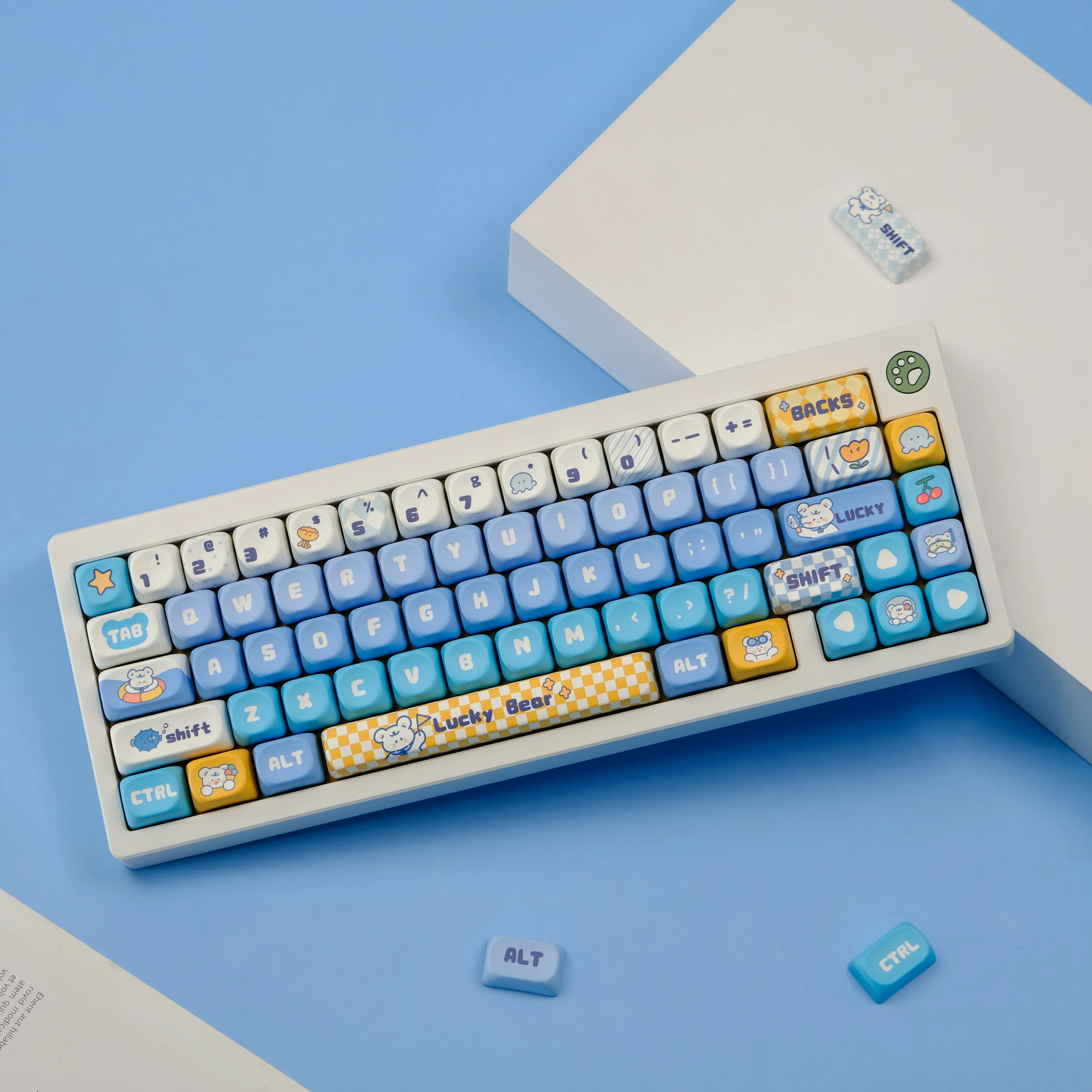

125 Keys Surfing Bear MOA Profile Kawaii Keycaps Custom Dye Sub PBT Keycaps for Cherry Gateron MX Switches Mechanical Keyboard
