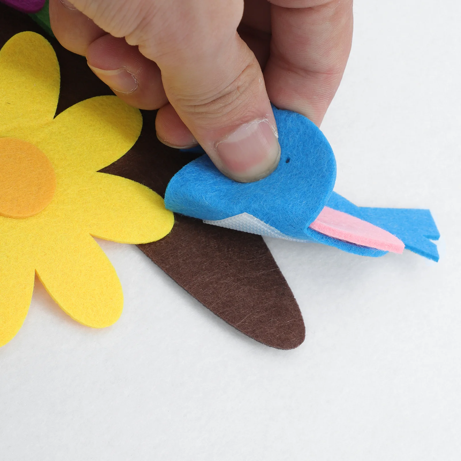 1Set Children's DIY Felt Story Board Flower Tree Handmade Educational Activity Set for Kids Tactile Play Screen-