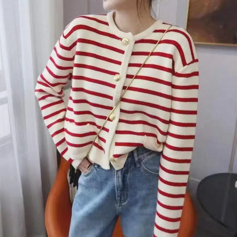 Striped Cardigan Sweater With Gold Button Women\'s Long Sleeve Cardigan Soft And Cozy Long Sleeve Striped Cardigan For Daily Wear