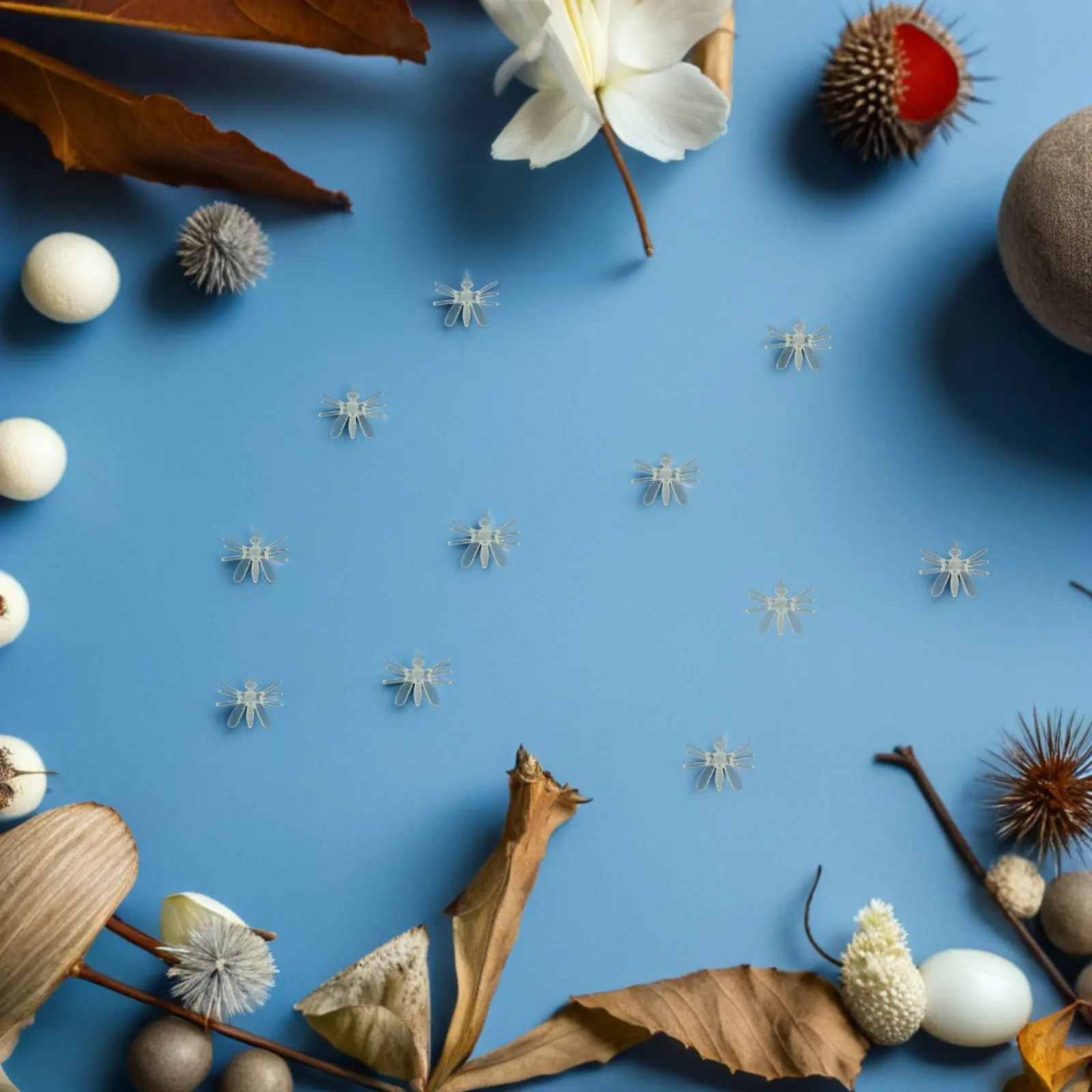 200Pcs Mini Mosquito Sculptures Spooky Halloween Decor Fake Insect Statues Portable Lightweight for Desktop Garden Party Favors