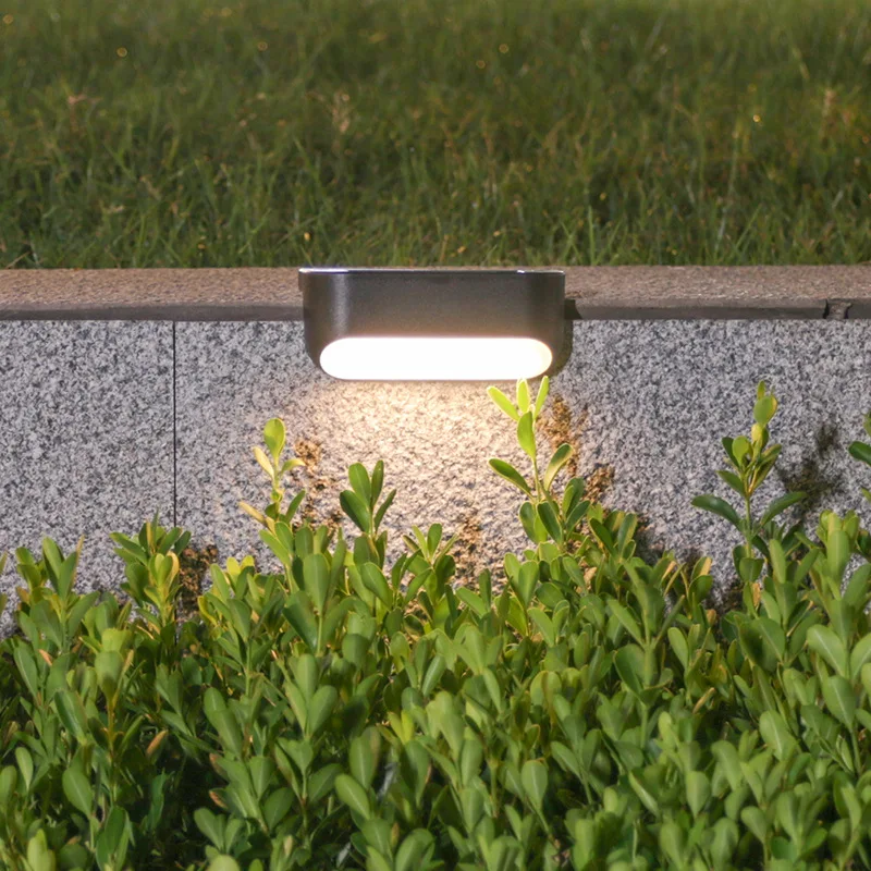 Solar outdoor light, courtyard, garden, balcony, exposed steps, step light, household layout, atmosphere decoration, wall lamp