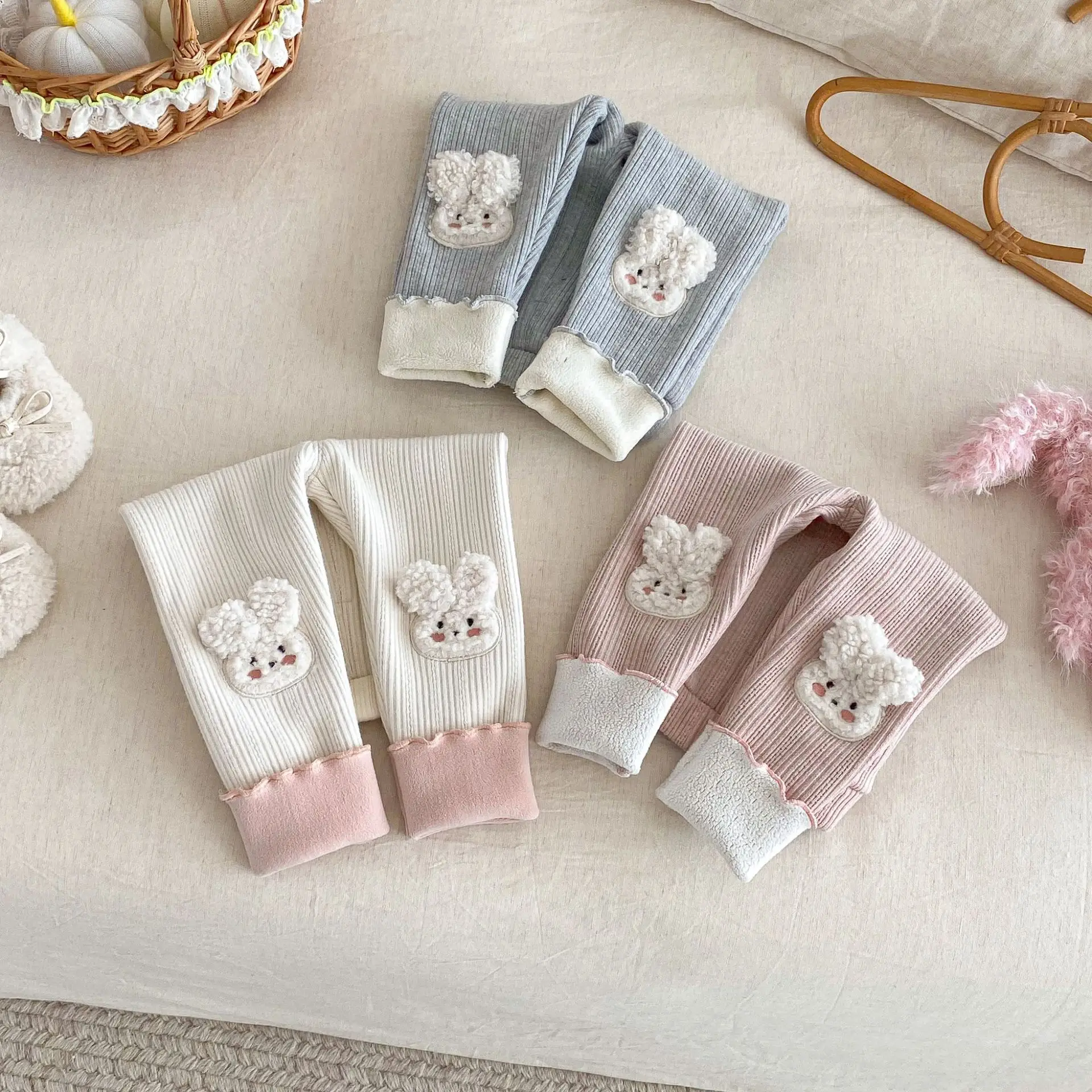 0–5 Jahre Kinder-Mädchen-Leggings, Kleidung, 2026, Frühling, mit Fleece gefüttert, niedliches Kaninchen, bestickt, warme lange Hose, weiche, dehnbare Hose – Detail 13
