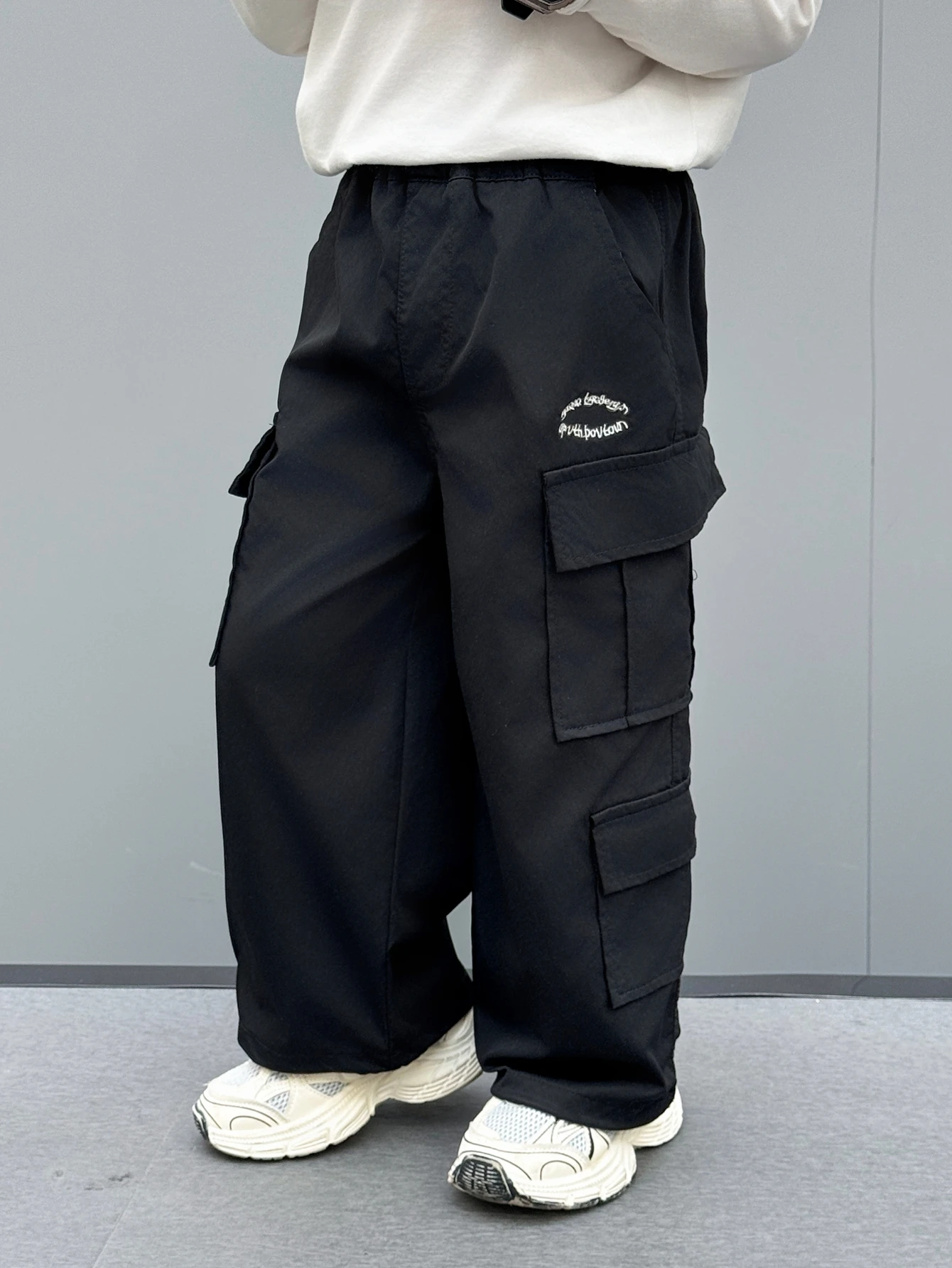 Toddler Boy Khaki Cargo Pants, Elastic Waist Multi-Pocket Casual Trousers With Embroidery Detail, Loose Fit Streetwear For Kids