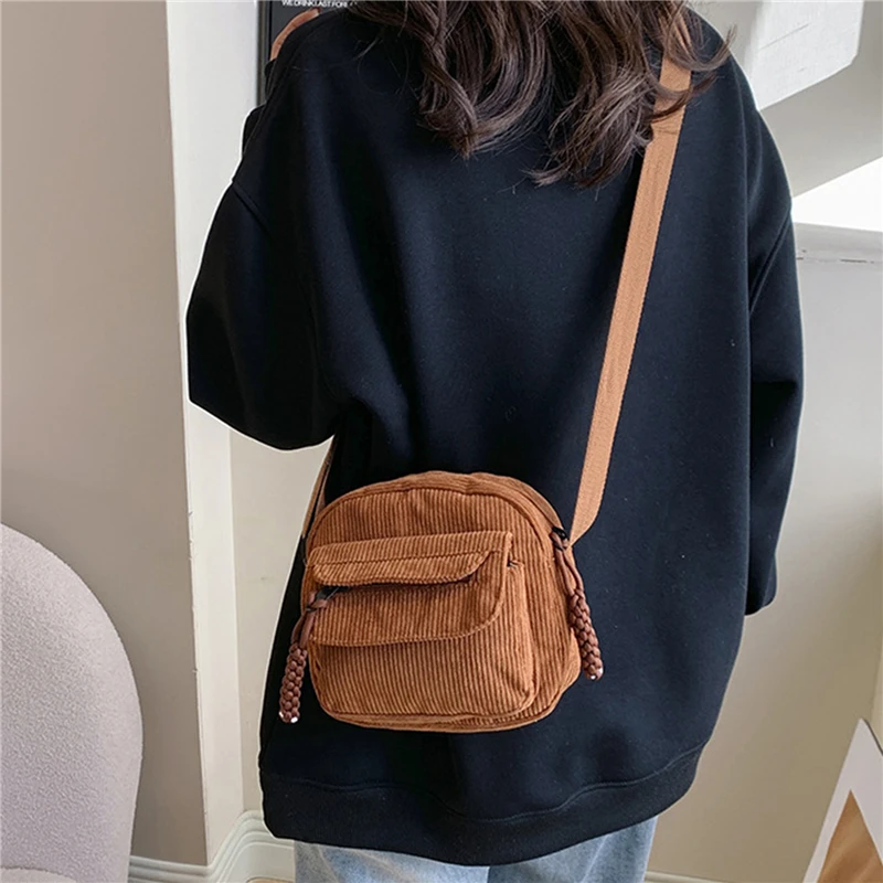 Damskie torby Crossbody Nowa mała torba kwadratowa Koreańska wersja modnej słodkiej torby na ramię Prosta przenośna