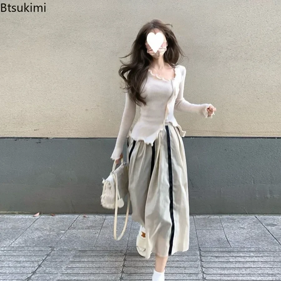 2025 Women's Warm Pearls V-neck Flared Sleeve High Elastic Solid Knitted Women Sweater Shirts Jumper Elegant Sweet Fashion Top