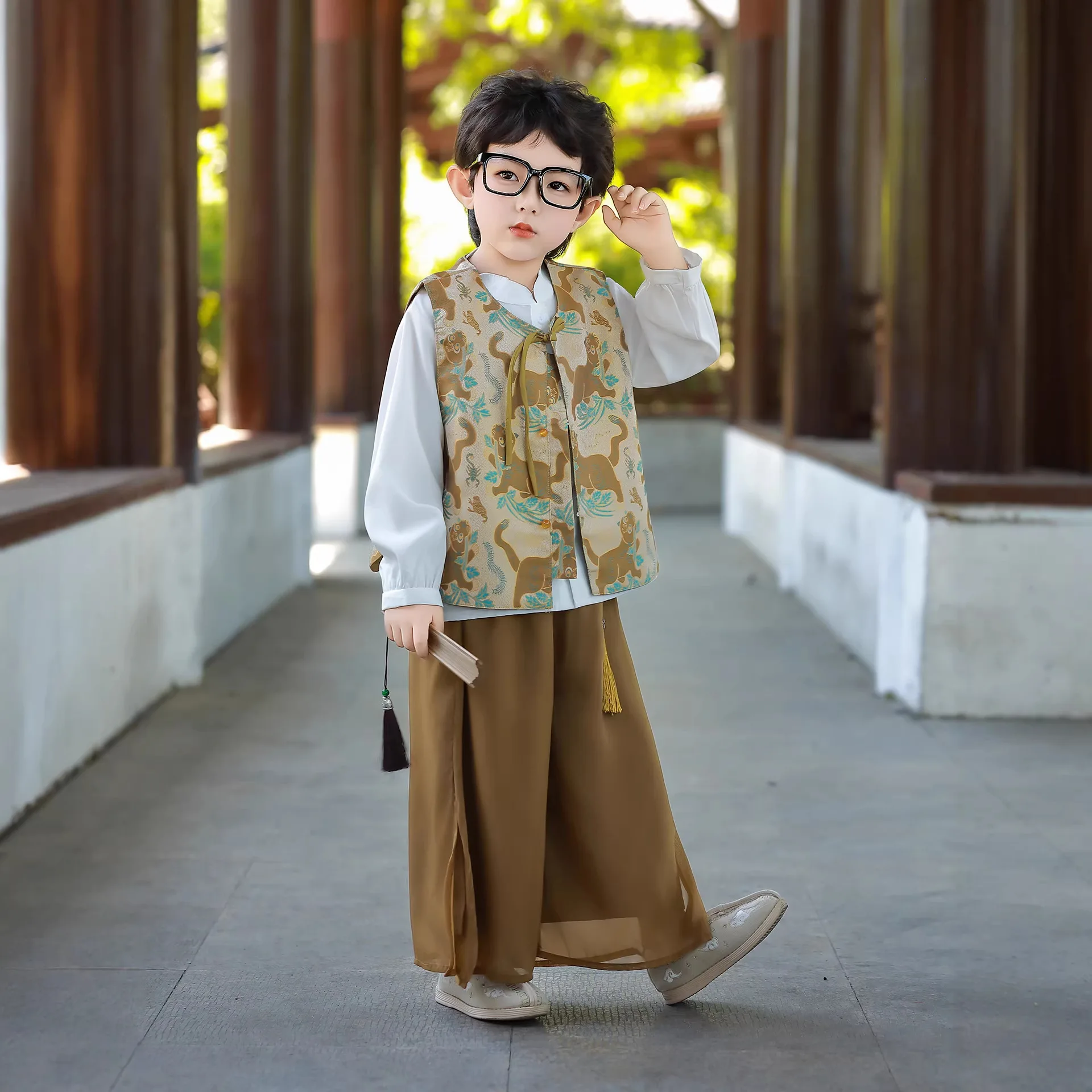 

Boys' Chinese Style 3-Piece Outfit Kids Tiger Print Vest with Shirt & Wide Leg Pants Summer Traditional Costume for Toddlers
