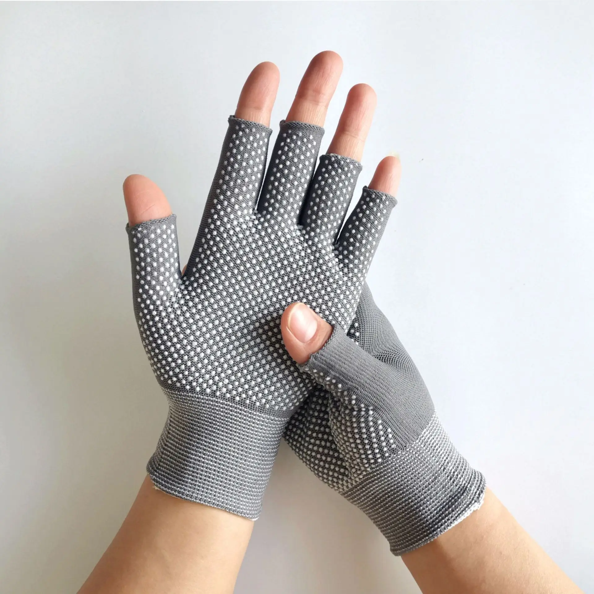 Cycling Gloves Non-Slip MTB Bike Motorcycle Gloves Sports Half Finger Gloves Men Women Breathable Shockproof Fingerless Gloves