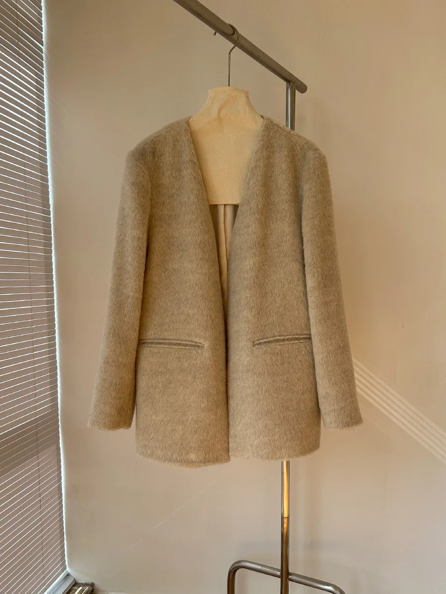 

Женское зимнее пальто: двустороннее твидовое пальто из альпаки с V-образным вырезом в костюмном стиле