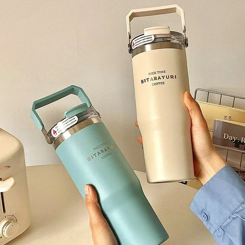Bottiglia d'acqua isolata sottovuoto da donna di grande capacità da 20 once | Bevande calde e fredde | Tazza doppia con cannuccia | Thermos portatile da viaggio