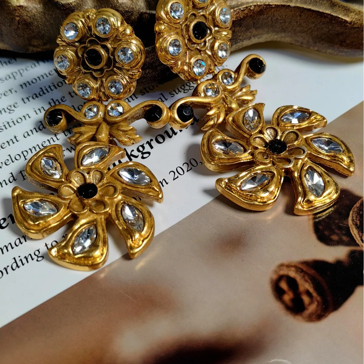 Frogskin ear hooks enamelled with glazed simple hand-crafted medieval vintage jewelry full of diamonds