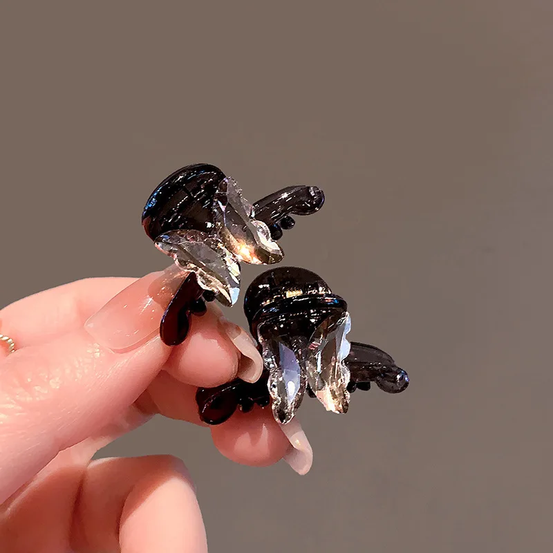 

2/6 pcs delicate and sweet rhinestone butterfly bangs clip versatile side hair clip