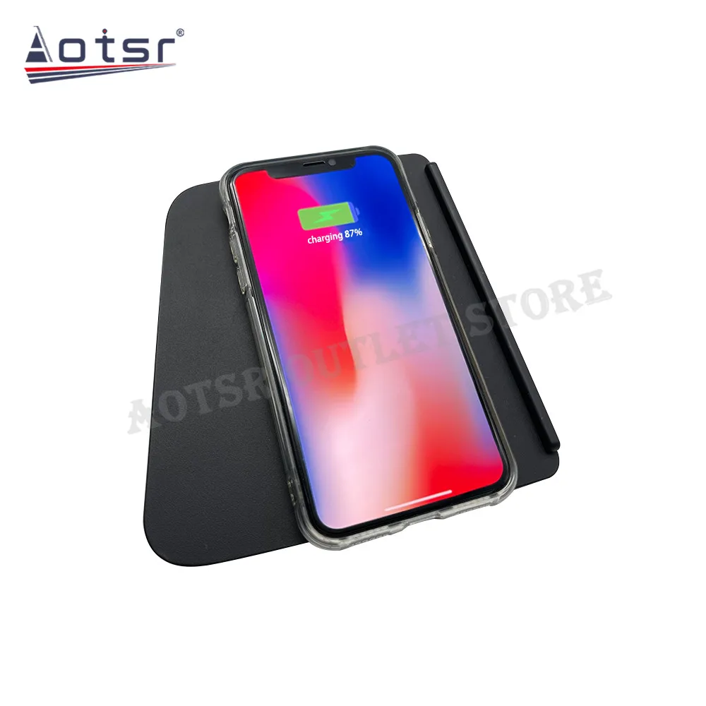 

QI Car Infrared Fast Wireless Charger For Toyota Highlander 2015 2016 2017 2018 2019 2020 2021 2022 Charging Mobile Phone Holder