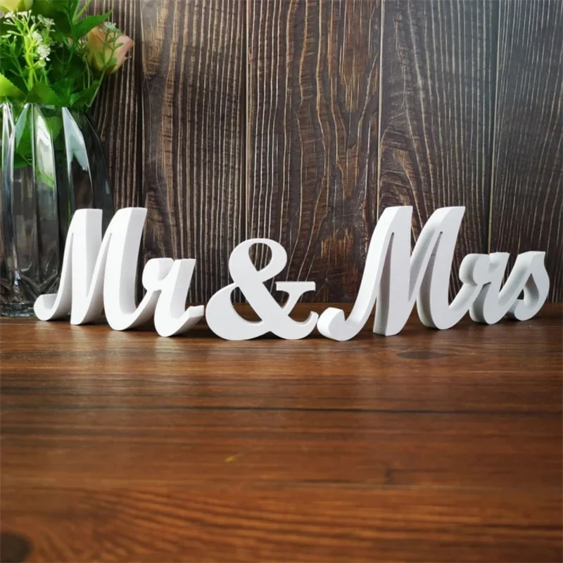 Mr & Mrs White Wooden Letters Wedding Stand Sign Stand Figures Decor Wedding Present Home Decoration