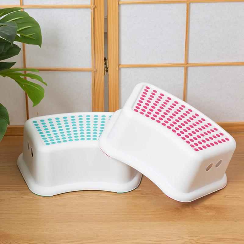 Step Stool With Non-Slip Surface, Curved Step Stool, Potty Training Toilet,Bathroom Sink, Kitchen Counter Stool Helper