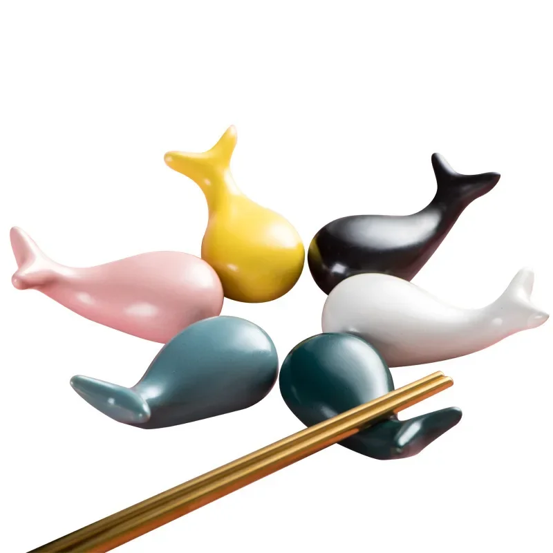 3*3.5*7cm  Cartoon Ceramic Chopsticks Holders Whale Shape Chopsticks Mat Kitchen Art Craft Tableware Chopsticks Stand